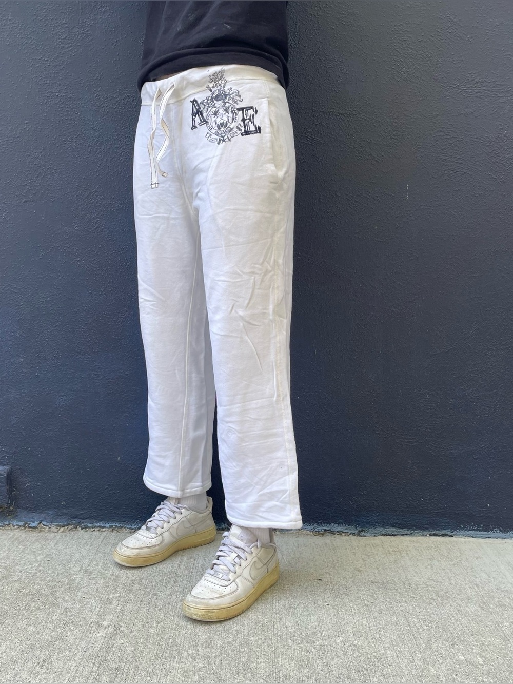Y2k white American Eagle cropped sweatpants size small